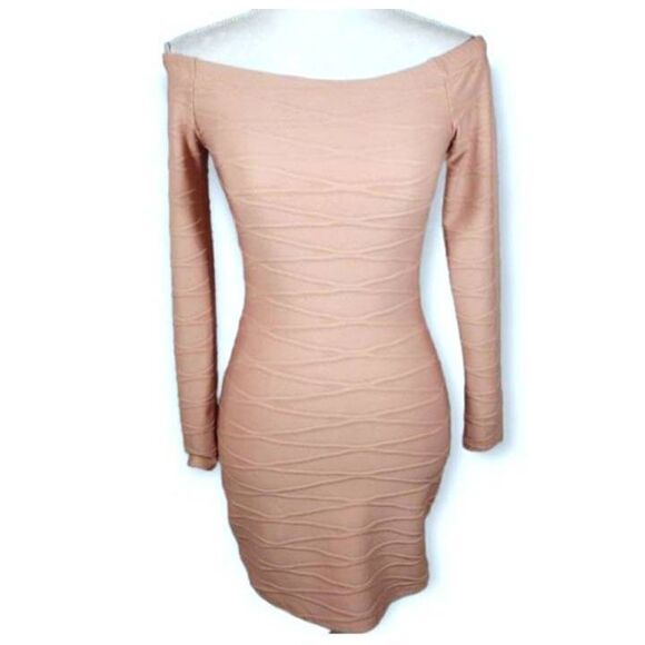 WINDSOR PINK OFF-THE-SHOULDER BODYCON MINI DRESS SZ.S EUC. - Picture 2 of 8